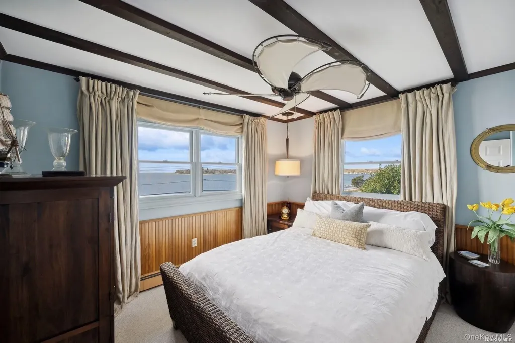 2 W Hillover Road Hampton Bays NY 11946
