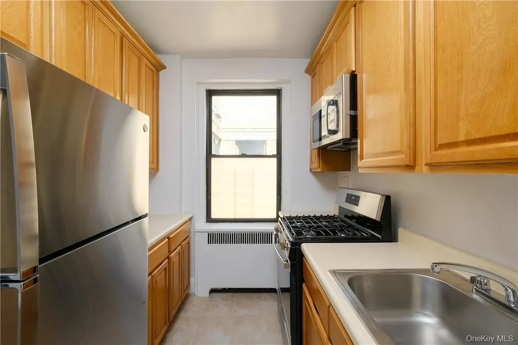 2685 Creston Avenue Bronx NY 10468
