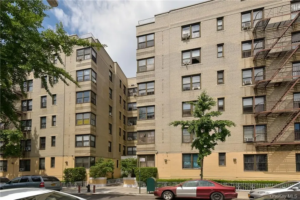 2685 Creston Avenue Bronx NY 10468