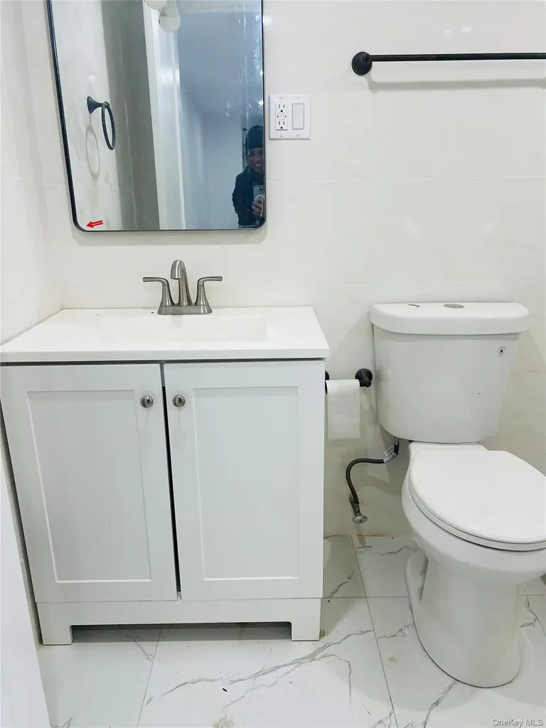 86 Nichols Avenue Brooklyn NY 11208