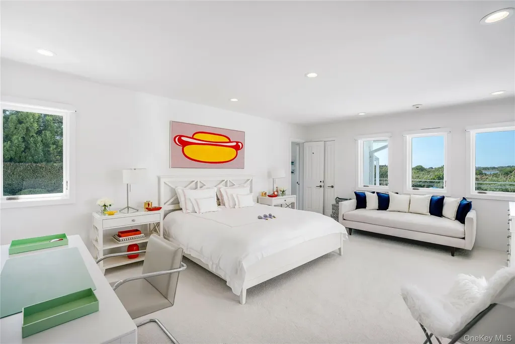 64 W End Road East Hampton NY 11937