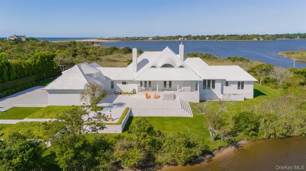 64 W End Road East Hampton NY 11937