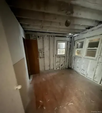 20 Somerset Road N Amityville NY 11701