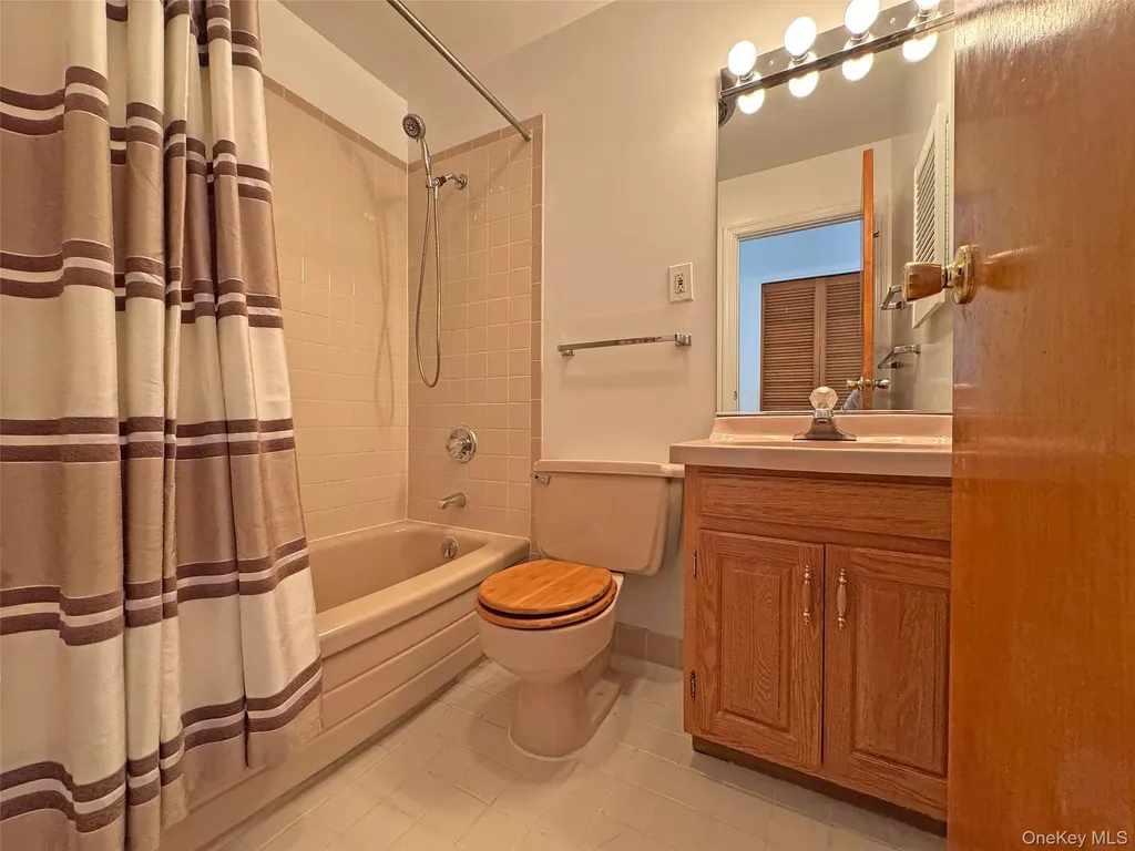 461 Pinebrook Boulevard New Rochelle NY 10804