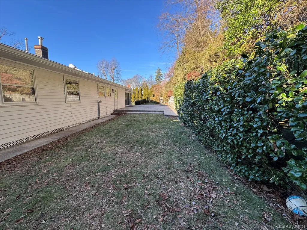 461 Pinebrook Boulevard New Rochelle NY 10804