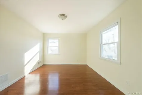 1320 Mamaroneck Avenue Mamaroneck NY 10543