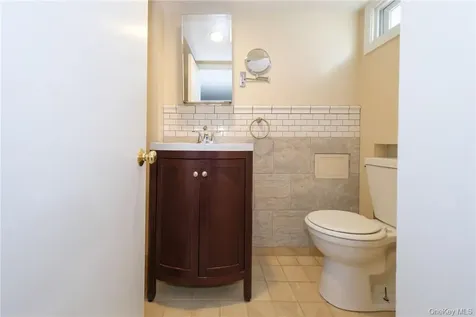 1320 Mamaroneck Avenue Mamaroneck NY 10543