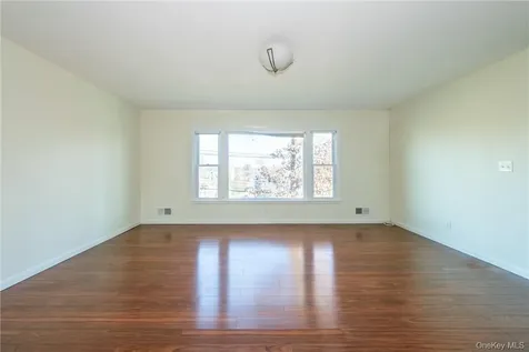 1320 Mamaroneck Avenue Mamaroneck NY 10543
