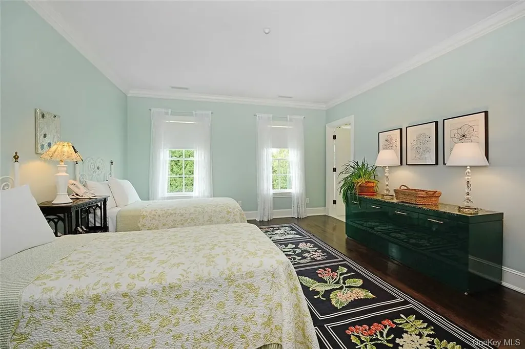 21 Lincoln Lane Purchase NY 10577