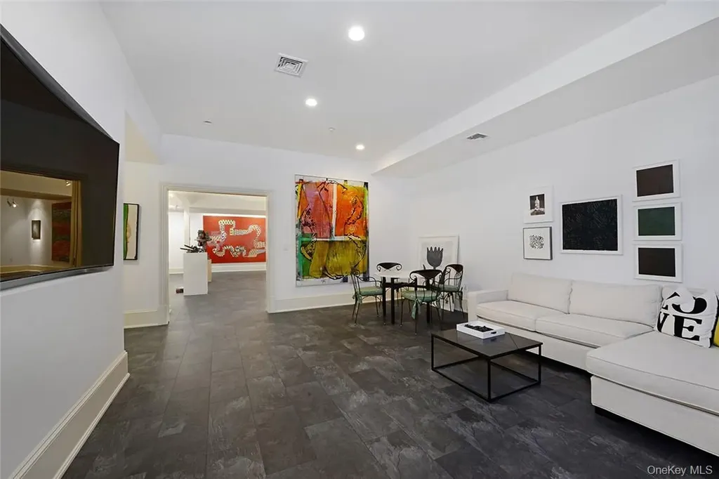 21 Lincoln Lane Purchase NY 10577