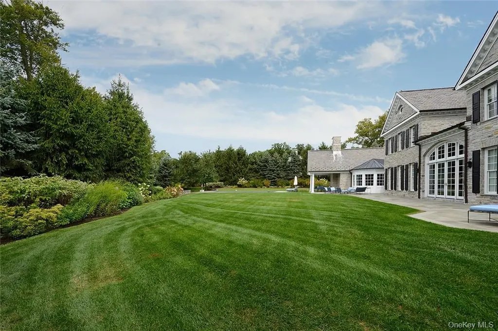 21 Lincoln Lane Purchase NY 10577