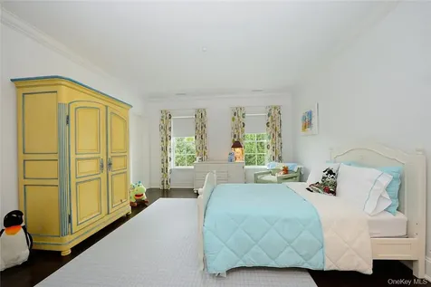 21 Lincoln Lane Purchase NY 10577