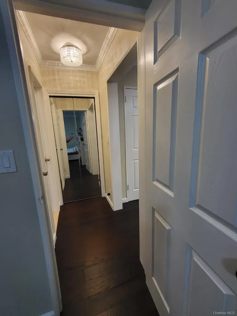 17-52 166th Whitestone NY 11357