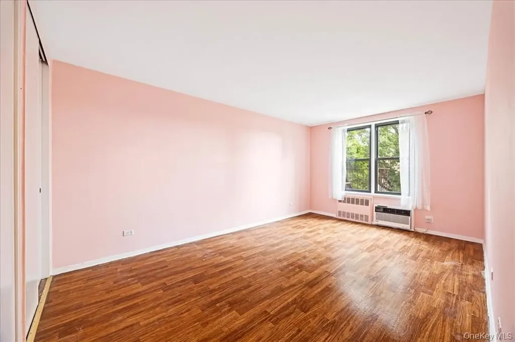 2015 St Paul Avenue Bronx NY 10461