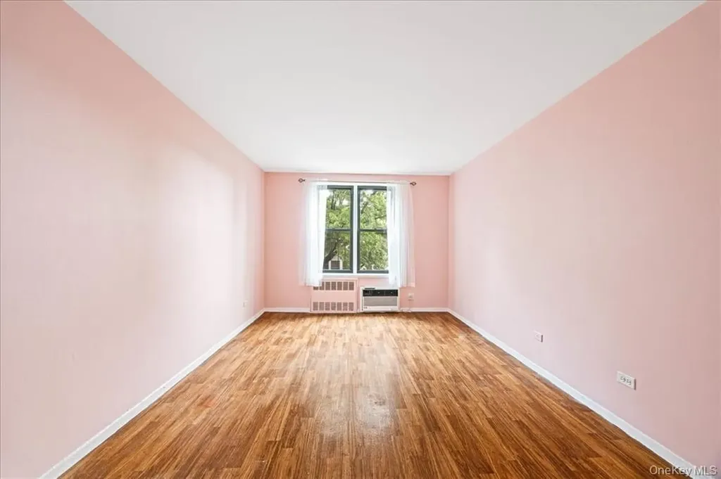 2015 St Paul Avenue Bronx NY 10461