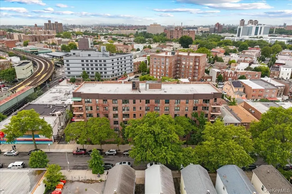 2015 St Paul Avenue Bronx NY 10461