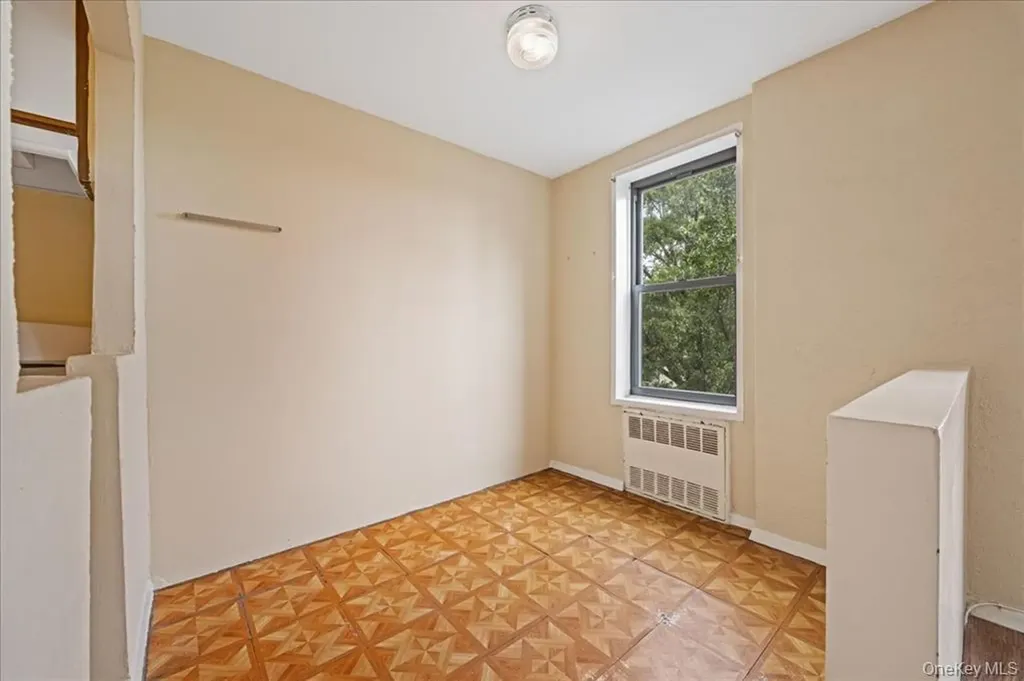 2015 St Paul Avenue Bronx NY 10461