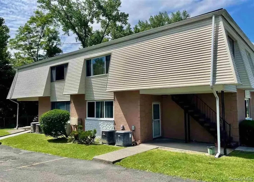 1201 Mcintosh Place Newburgh NY 12550