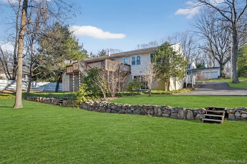 13 Reeback Drive Ossining NY 10562