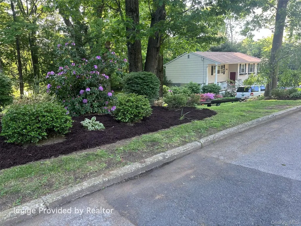 13 Reeback Drive Ossining NY 10562