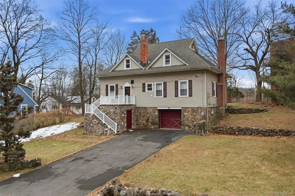 11 Oakdale Manor Suffern NY 10901
