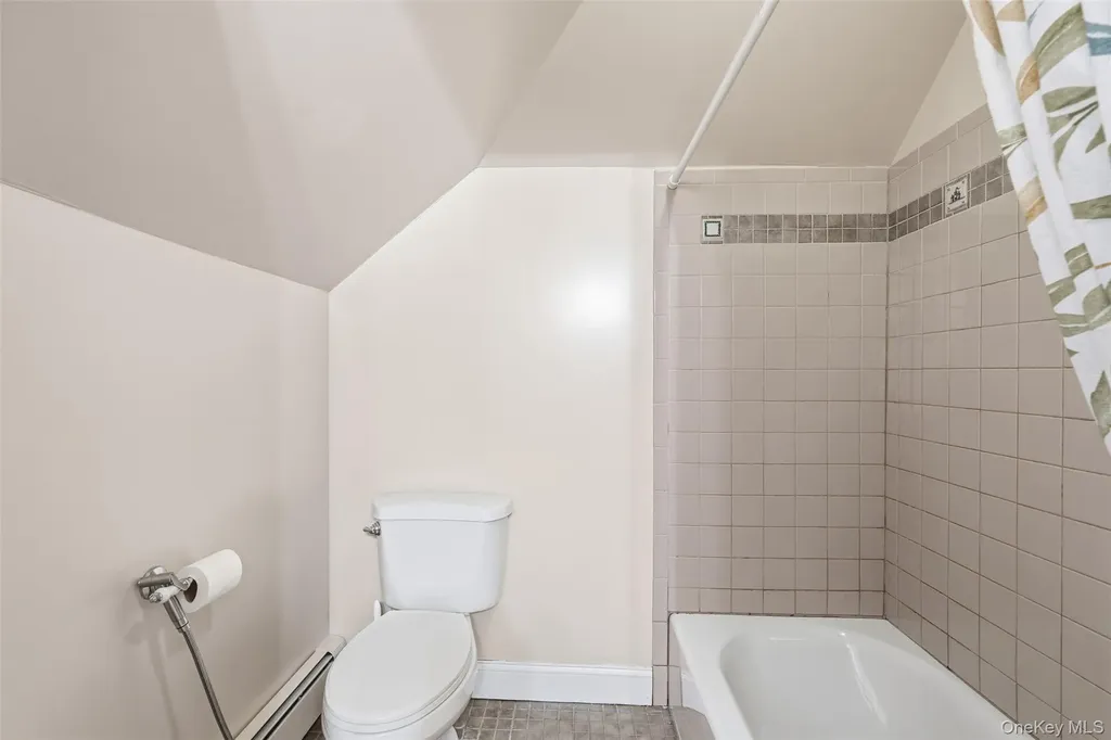 11 Oakdale Manor Suffern NY 10901