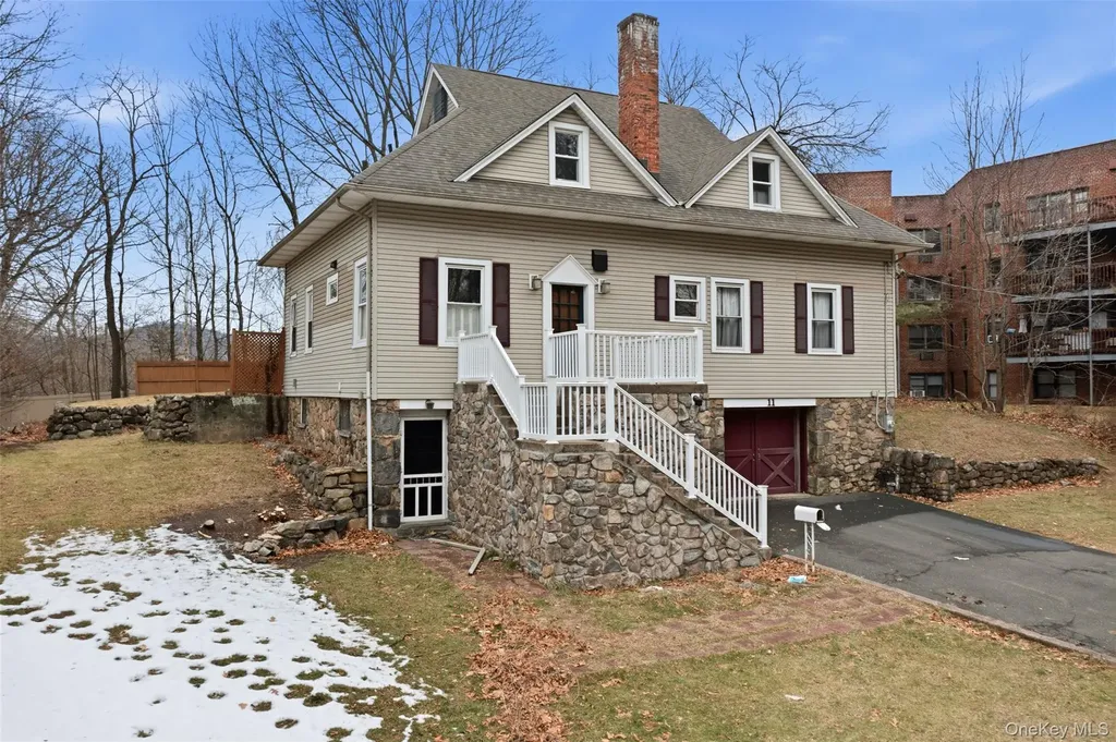 11 Oakdale Manor Suffern NY 10901