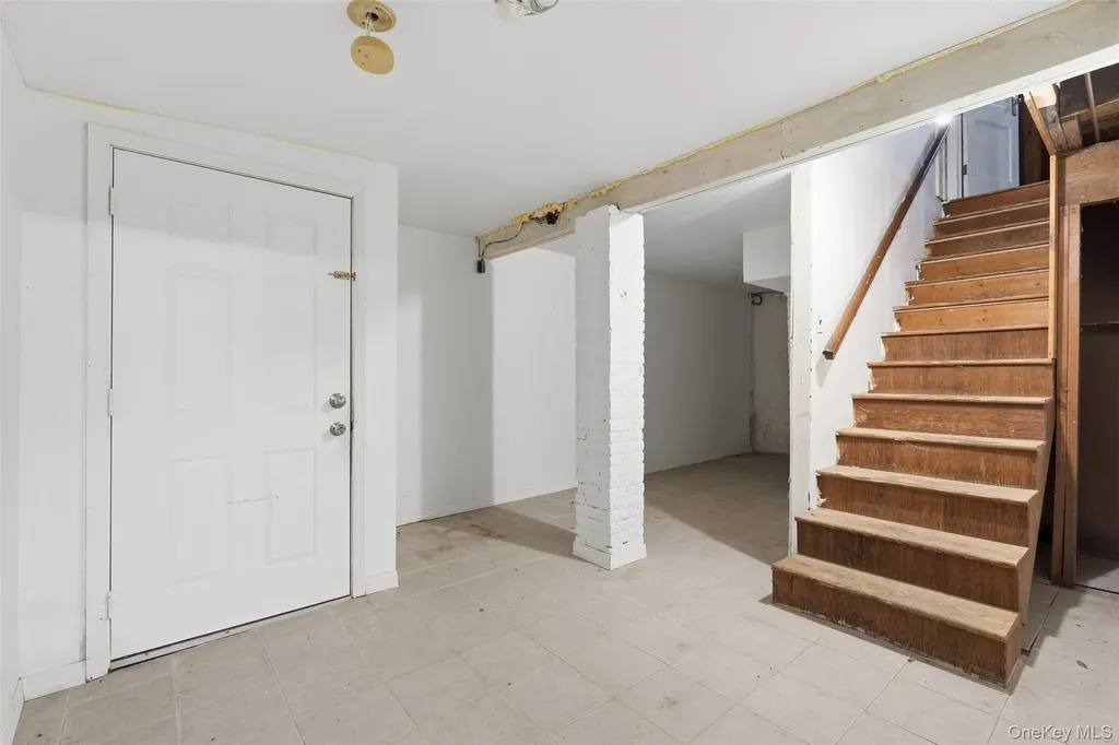 11 Oakdale Manor Suffern NY 10901
