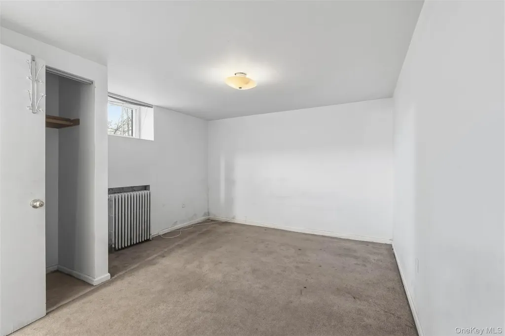 11 Oakdale Manor Suffern NY 10901