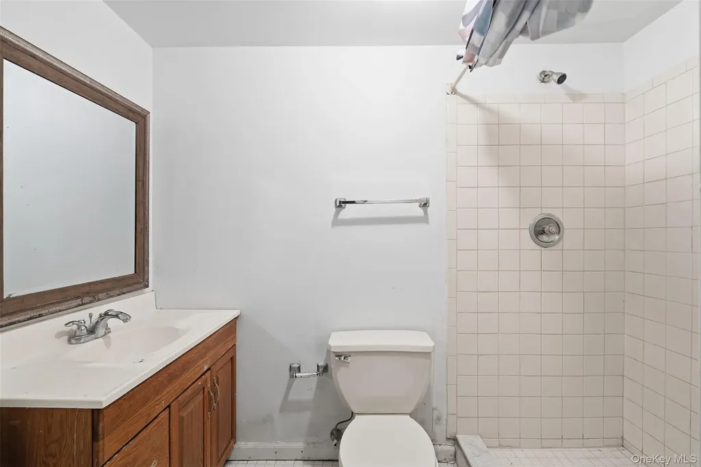 11 Oakdale Manor Suffern NY 10901
