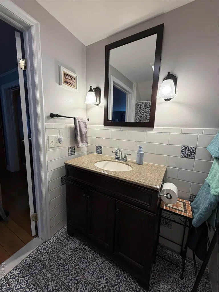 24 Dutchess Avenue Millerton NY 12546