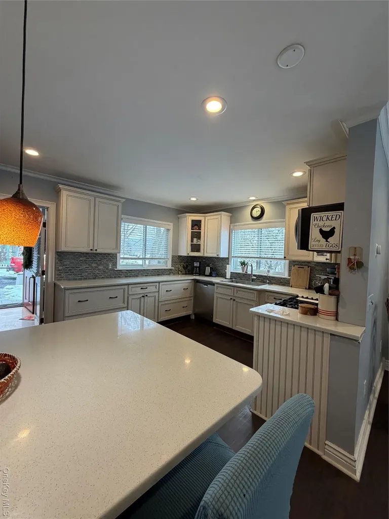 24 Dutchess Avenue Millerton NY 12546