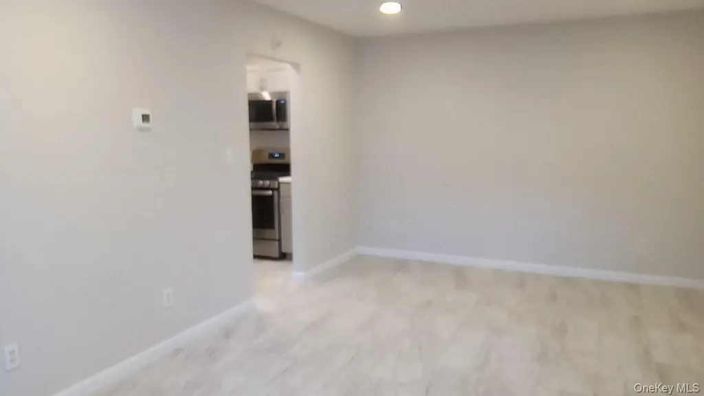 21 Sierra Coram NY 11727