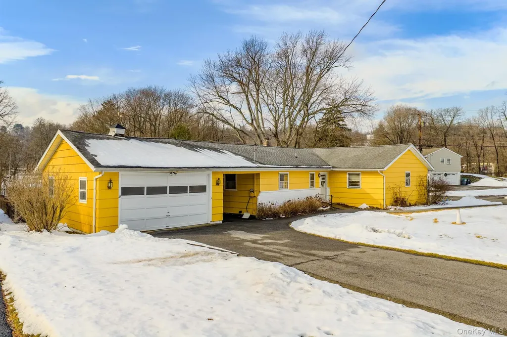 16 Overlook Drive Newburgh NY 12550