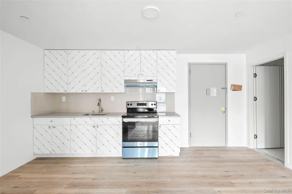 70-40 45 Avenue Elmhurst NY 11373