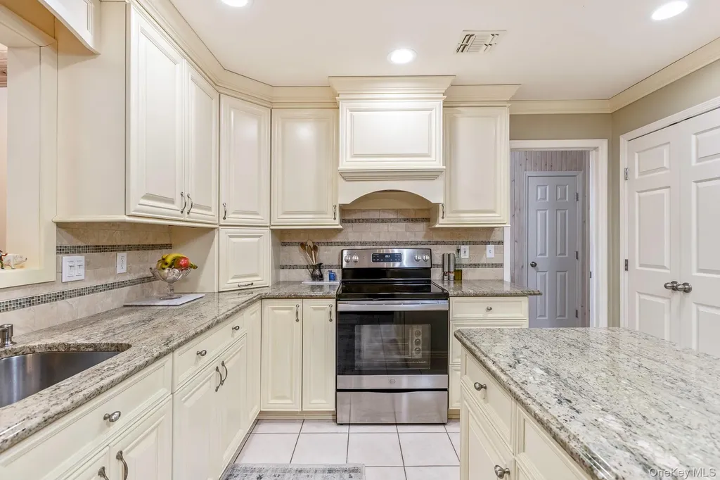 70 Fairway Drive Wading River NY 11792
