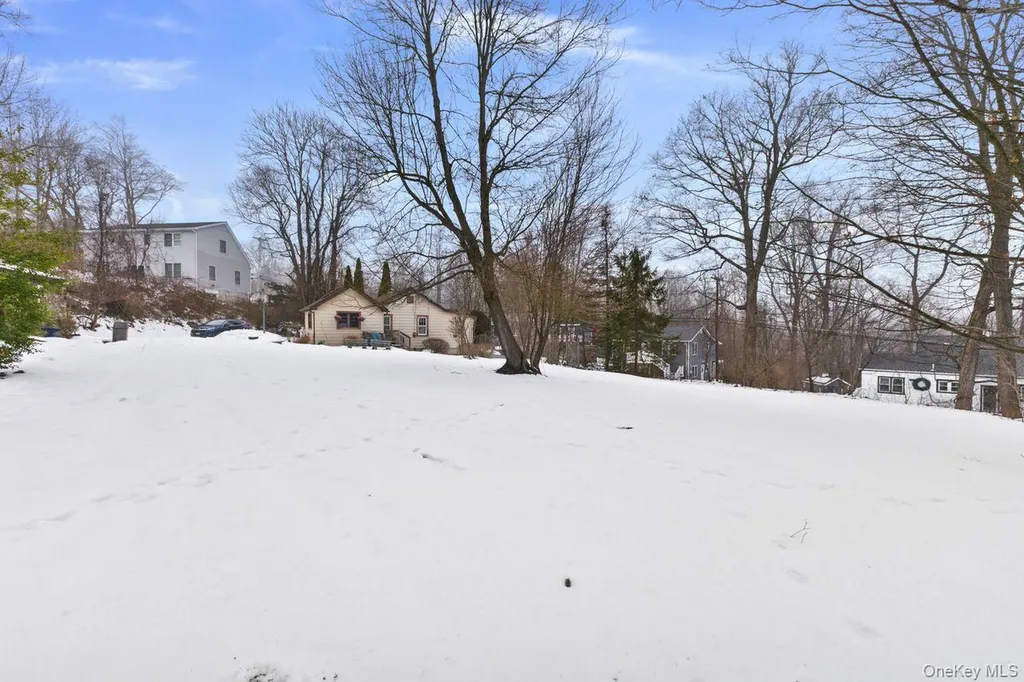 37 Barrett Hill Road Carmel NY 10512