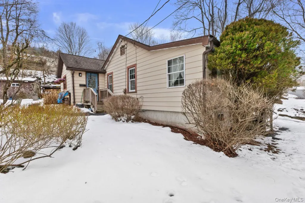 37 Barrett Hill Road Carmel NY 10512