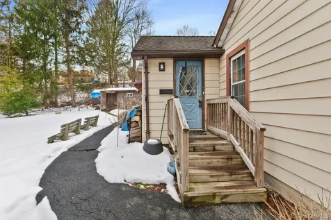 37 Barrett Hill Road Carmel NY 10512