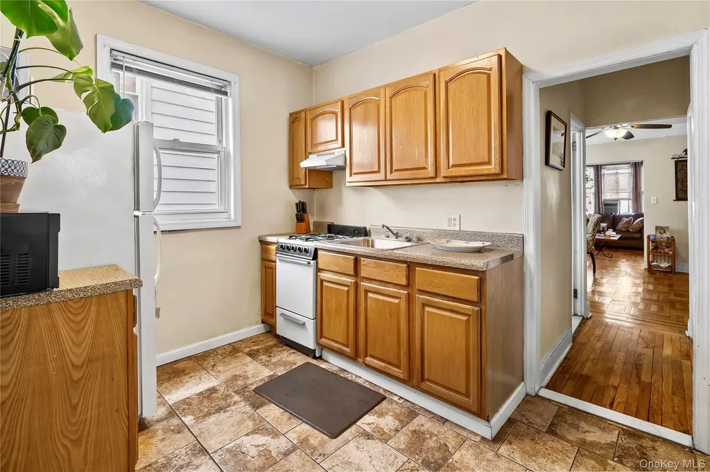 2976 Lawton Avenue Bronx NY 10465