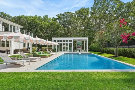 1552 Deerfield Road Water Mill NY 11976