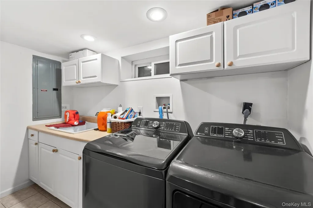 26 Glenwood Road Plainview NY 11803