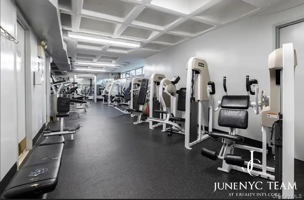 152-18 Union Turnpike Flushing NY 11367