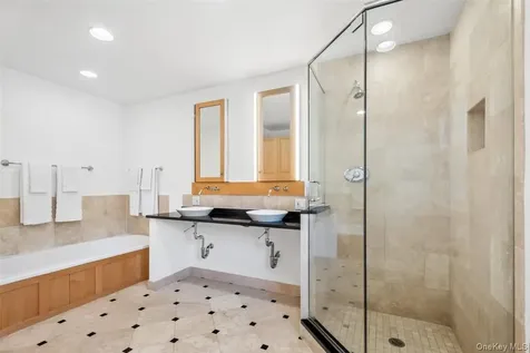64 Trenor Drive New Rochelle NY 10804