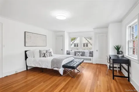 64 Trenor Drive New Rochelle NY 10804