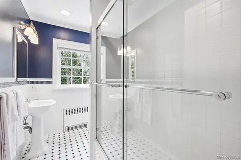 64 Trenor Drive New Rochelle NY 10804