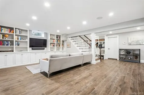 64 Trenor Drive New Rochelle NY 10804