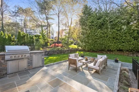 64 Trenor Drive New Rochelle NY 10804