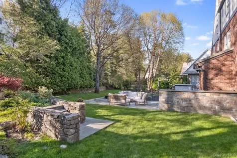 64 Trenor Drive New Rochelle NY 10804