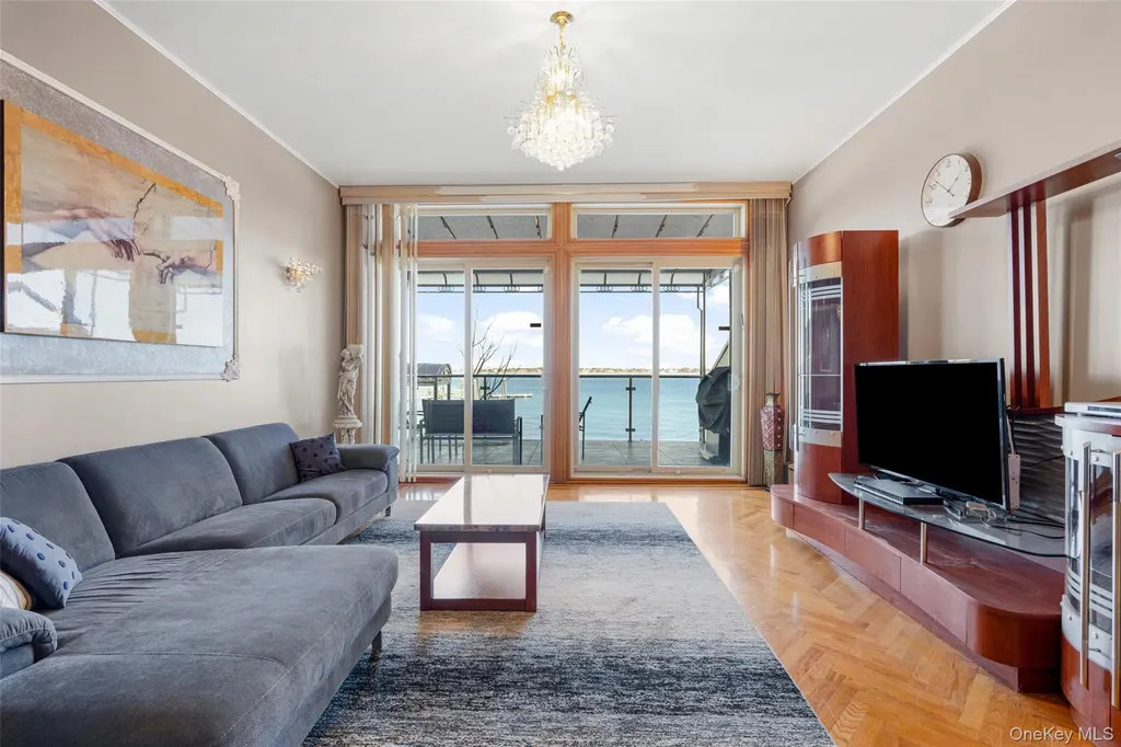 822 Dean Avenue Bronx NY 10465